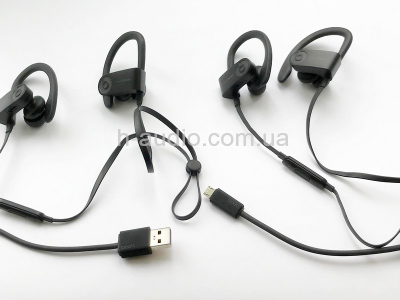 Беспроводные наушники PowerBeats3 black-б/у